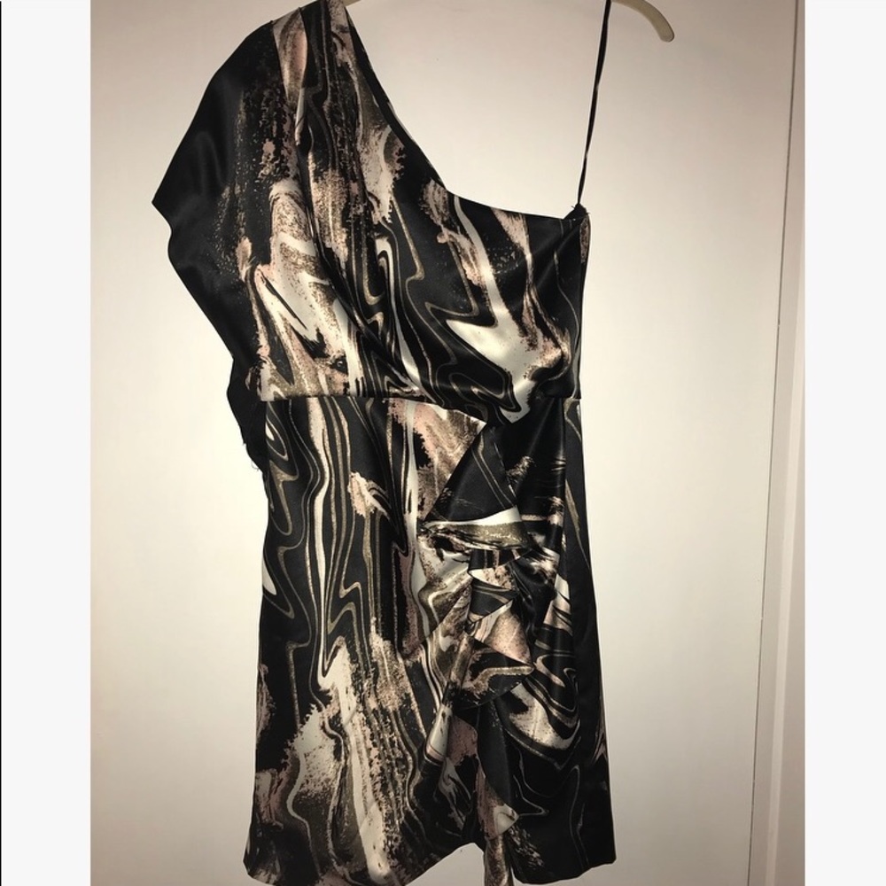 SOLD - Jessica Simpson One Sleeve Party Dress 🎉